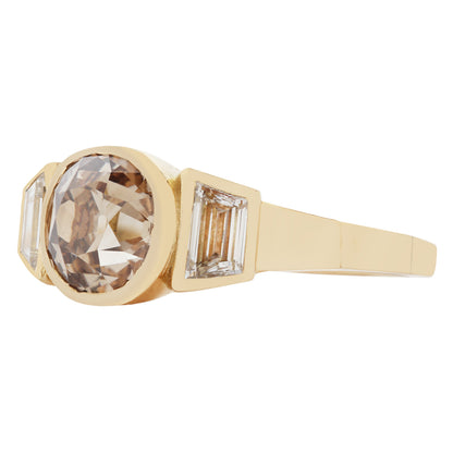 Golden Deco Diamond Ring