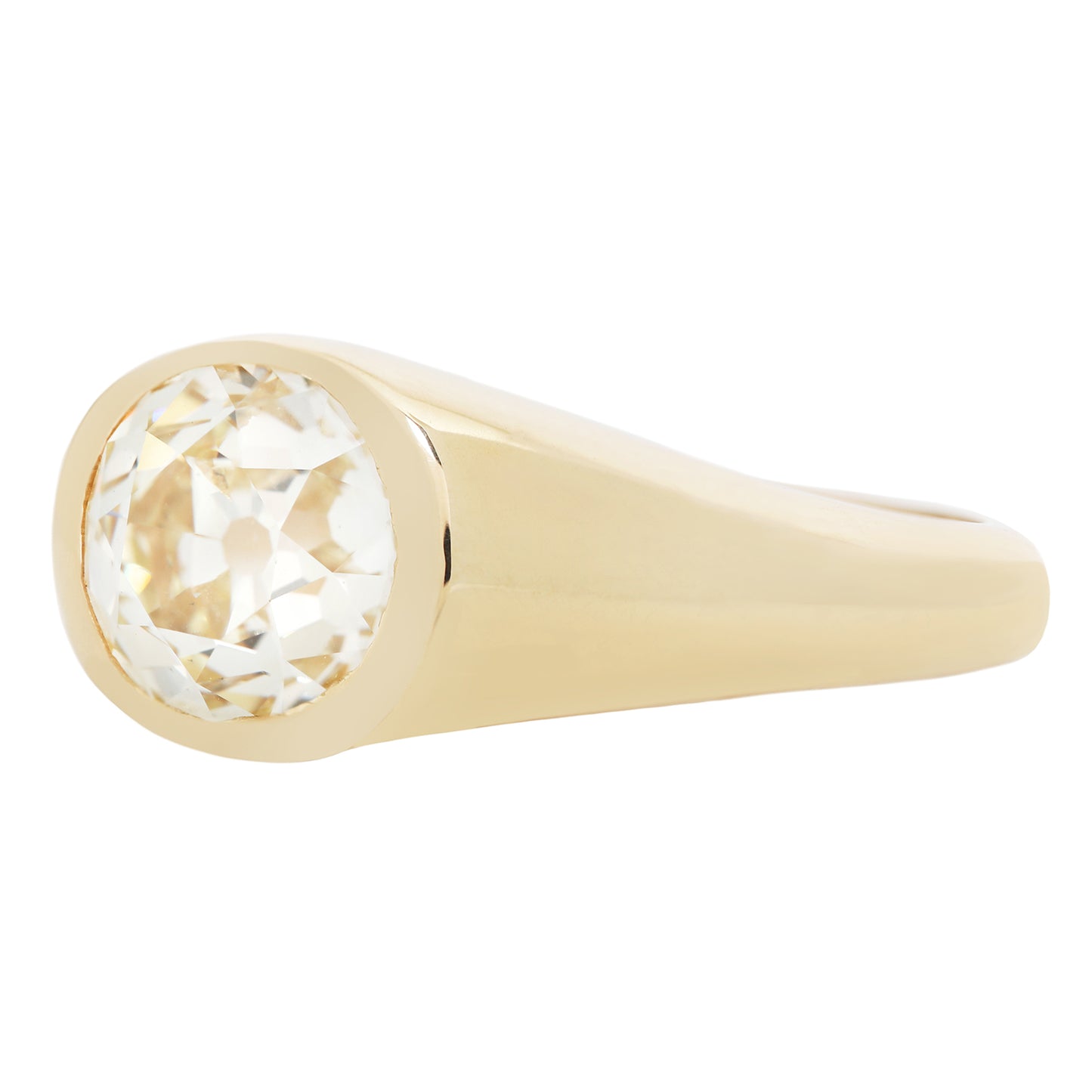 Moonbeam Diamond Signet Ring