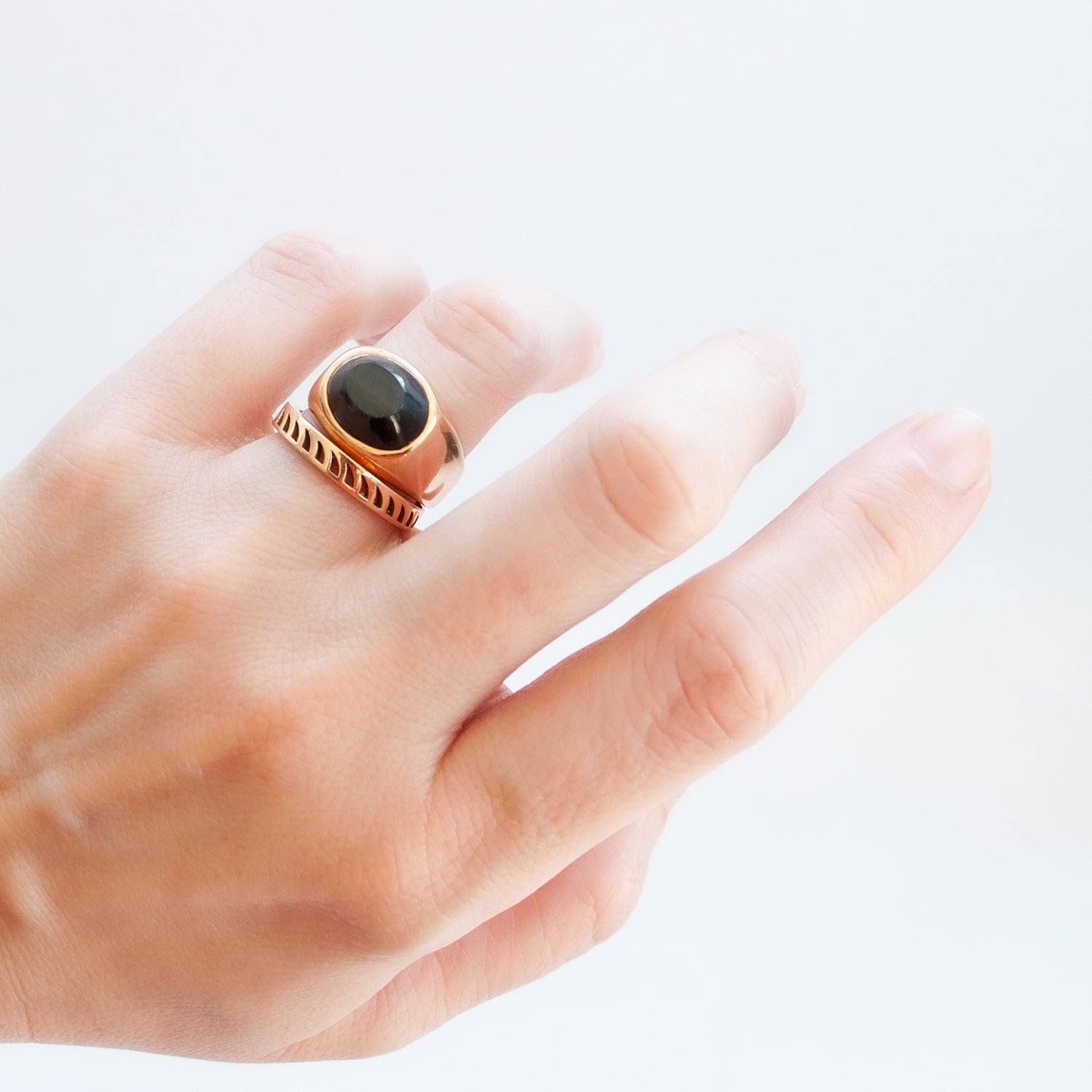 Tiger Eye Signet Ring – ESQUELETO